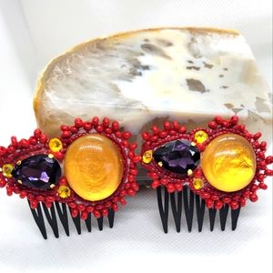 EXCLUSE! 2 HAND Embroidered, Beaded, JEWELED COMBS.